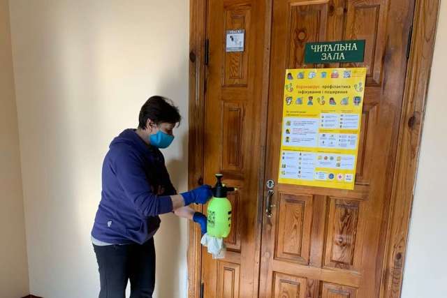Кличко боїться спалаху коронавірусу в студентських гуртожитках