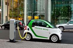 В Україні продовжує падати попит на електромобілі