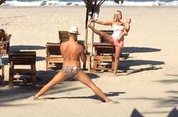 Как тяжело приходится парням, чьи девушки зависимы от соцсетей: курьезные фото