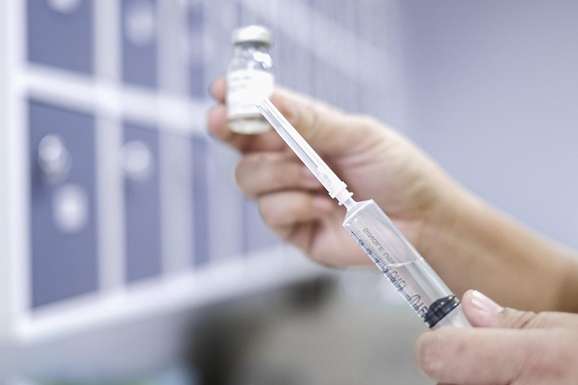 Китайська компанія запевняє в ефективності і безпечності своїх вакцин від Covid-19