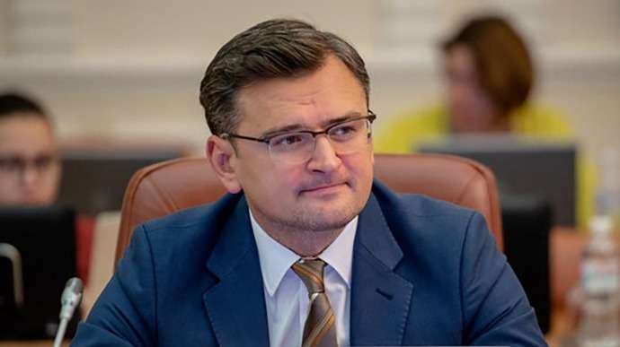 Украина не будет менять закон об образовании в угоду другим странам, – Кулеба