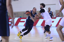 Станіслав Тимофеєнко у матчі на турецькому зборі 