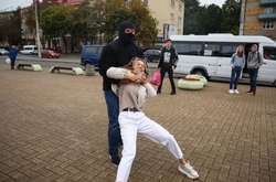 Білоруські силовики жорстоко розігнали учасників протесту. Затримали майже 50 людей