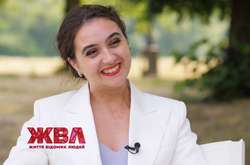 Бідні батьки, коханий і сирота, яку взяла під опіку. Мендель дала відверте інтерв'ю