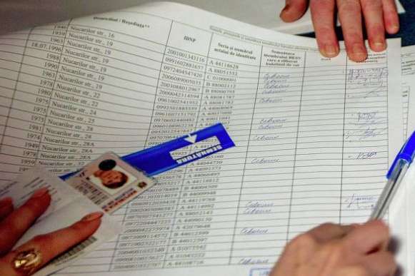 Місцеві вибори: у Запоріжжі виявили факт підкупу виборців для зміни адреси голосування