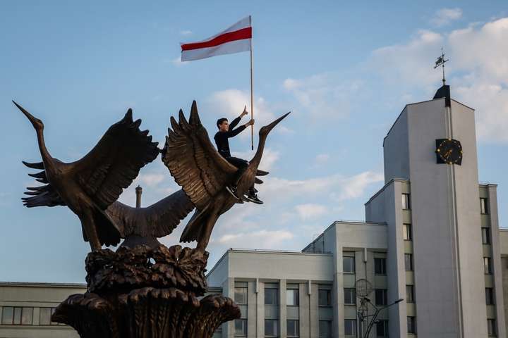 Польща видала білорусам понад 200 гуманітарних віз