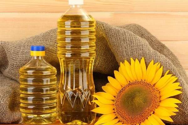 Україна стала головним експортером соняшникової олії в світі