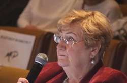 Заведующая кафедрой иностранных языков, профессор Института международных отношений Валентина Дайнеко унижает студентов