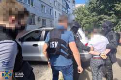 Правоохоронці затримали прокурора в центрі Сміли під час отримання чергового траншу