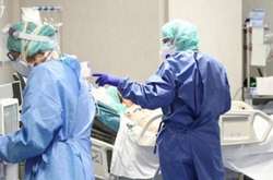 Найбільшу кількість виявлених випадків Covid-19 за минулу добу зафіксовано в Києві (404), у Тернопільській (302), Одеській (283), Харківській (280), Хмельницькій (198) та Львівській (174) областях