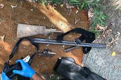   Вравоохоронці виявили у чоловіка предмет, схожий на пістолет, і рушницю  