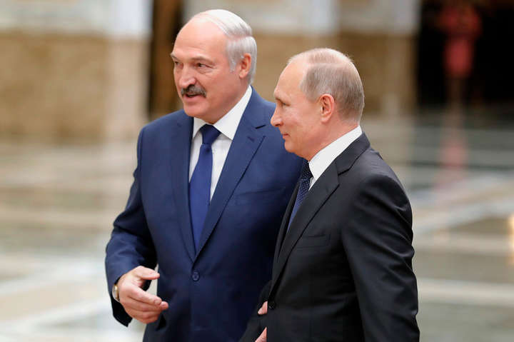 Зловещий знак: Лукашенко 14 сентября едет на поклон к Путину в Сочи