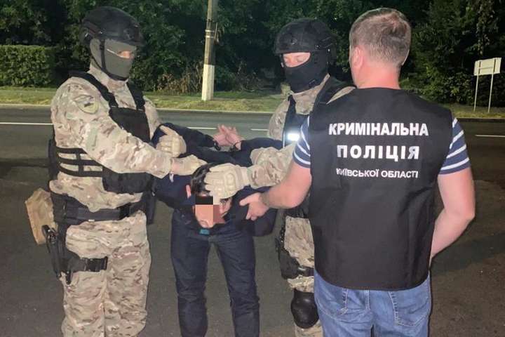 Поліція затримала росіянина, який організував стрілянину у кафе в Українці