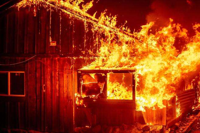 Пожежі на заході США: жертвами стали 28 людей