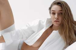 Супермодель Джиджи Хадид с обнаженной грудью снялась для модного бренда (фото)