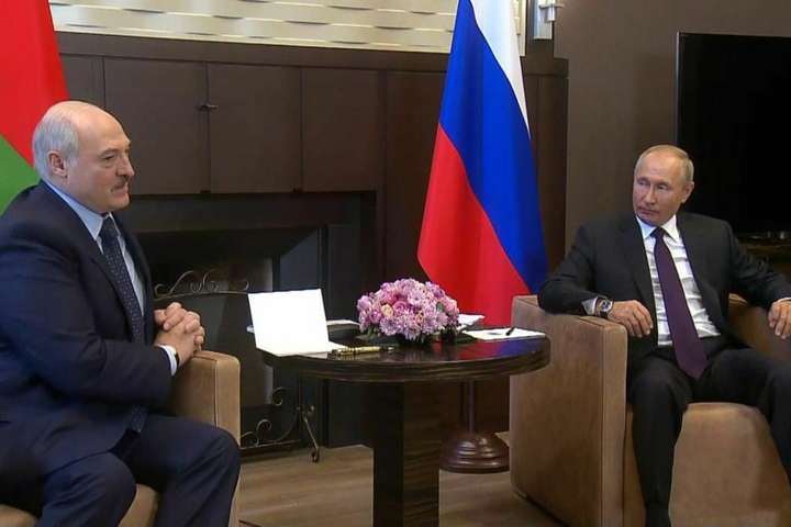 Путін пообіцяв Лукашенку кредит на $1,5 млрд
