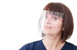  Міністерство освіти і науки рекомендує вчителям носити захисні щитки 