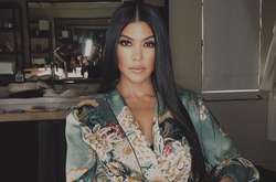 Фото полуобнаженной Кортни Кардашьян в постели озадачило поклонников (фото)