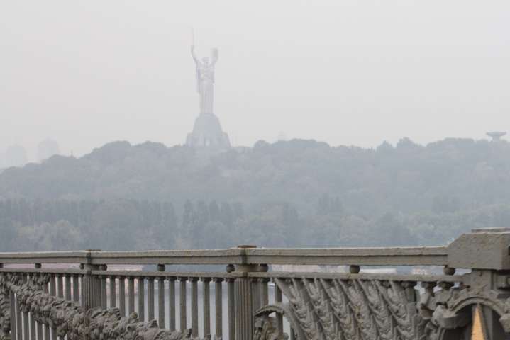 Київ накрив смог: рівень забруднення повітря перевищений