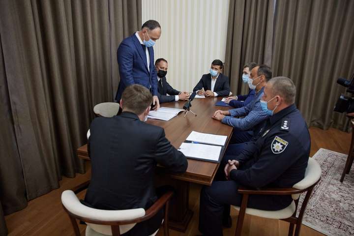 Зеленський дав поліції Львівщини два тижні на результати у боротьбі зі злочинністю