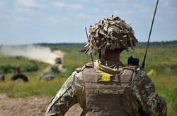 Окупанти на Донбасі знову обстріляли українських захисників