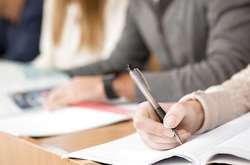 Нові правила вступу до вишів: абітурієнти здаватимуть окремий тест з української мови