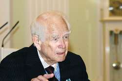 Дональд Кендалл очолив PepsiCo Inc. у 1963 році у 42 роки і залишався біля керма компанії до 1986 року