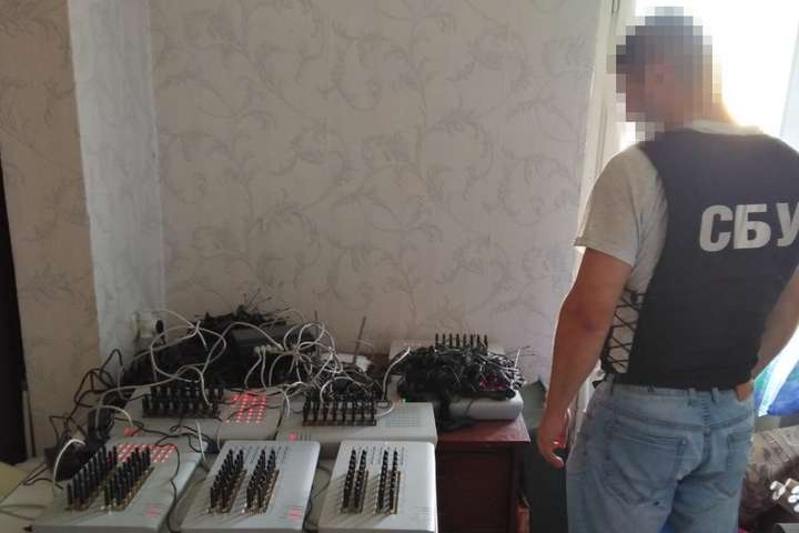 СБУ викрила потужні російські «ботоферми» у Києві та Запоріжжі