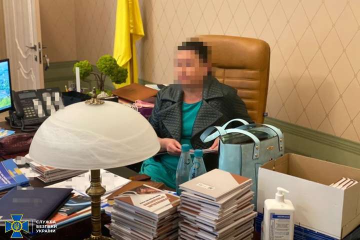 СБУ викрила на хабарі голову Харківського окружного адмінсуду (фото)