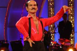 90-летний Григорий Чапкис женился на младшей на полвека женщине