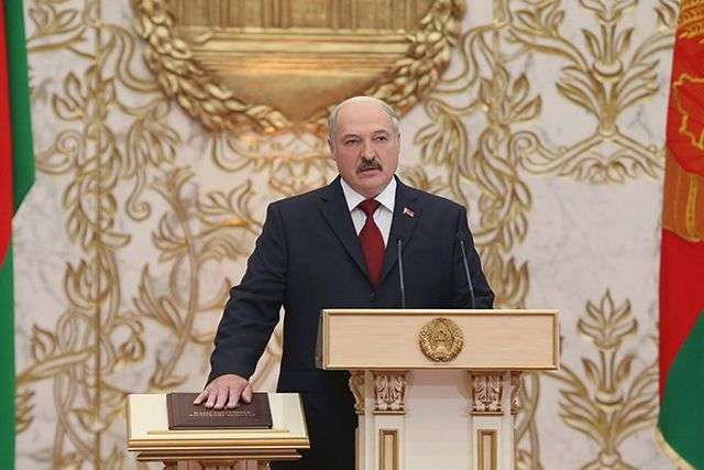Таємна інавгурація. Лукашенко вступив на посаду