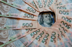 У вересні спостерігається падіння курсу гривні