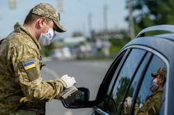 Україна не планує продовжувати заборону на в'їзд іноземців