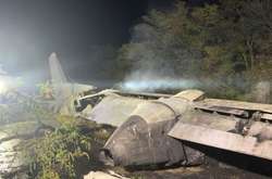 За попередніми даними, в результаті аварії літака в Чугуєві (Харківська область) загинули 25 осіб