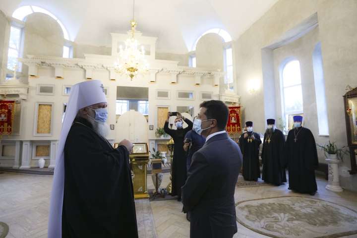 Зеленський почав давати ордени митрополитам Московської церкви за заслуги (фото)