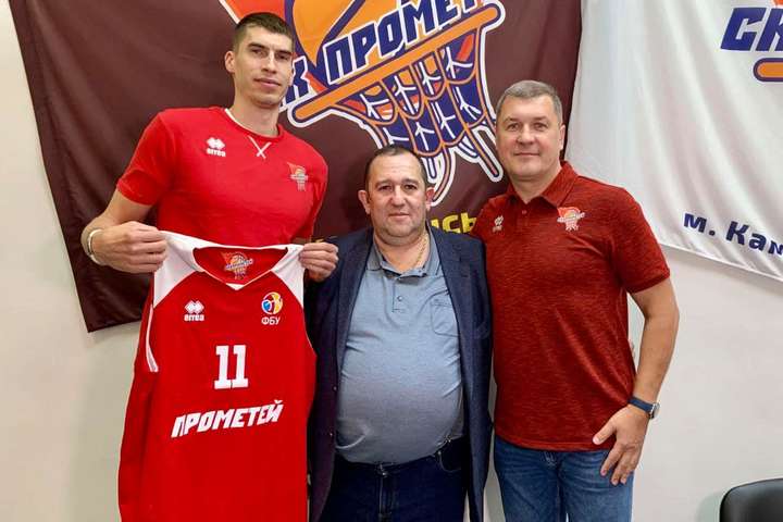 Після чотирирічної паузи. Провідний баскетболіст збірної України повернувся в клуб з України 