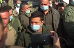 Президент приїхав на місце авіакатастрофи під Харковом у Чугуєві.