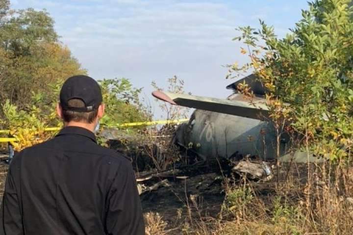 У ДБР назвали чотири версії причин авіакатастрофи на Харківщині