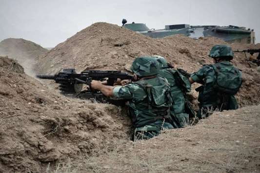 Азербайджан оголосив про перехід в наступ по всій лінії фронту в Нагірному Карабасі