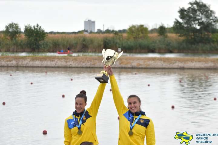 Українські веслувальники здобули вісім медалей Кубка світу