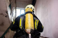  Рятувальники ліквідували пожежу в багатоповехівці 