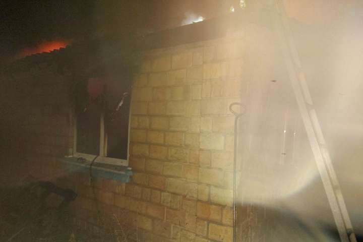 Під час пожежі в будинку на Київщині загинув чоловік