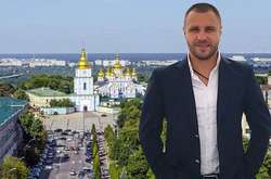 Боксер, який не зміг відповісти, чий Крим, йде в депутати Київради