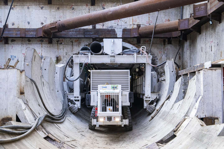 Будівництво метро на Виноградар: як прокладають тунель (фото)