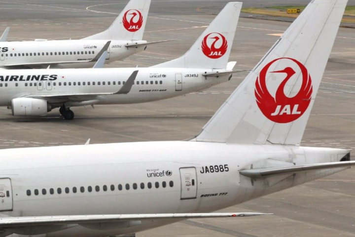Японська авіакомпанія замінить «Пані та панове» на гендерно нейтральне привітання