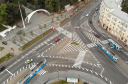 На площі Гагаріна почнуть тестувати роботу світлофорів