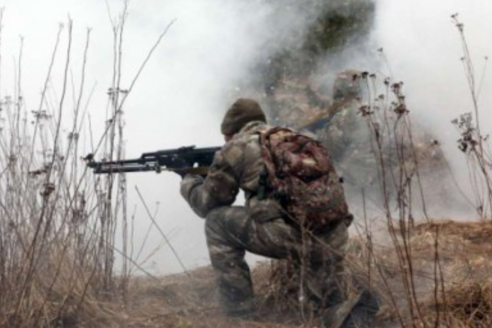 Окупанти на Донбасі обстріляли українських захисників біля Станиці Луганської