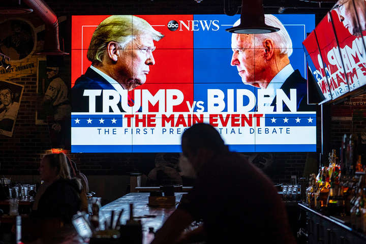 Трамп погодився на другий тур дебатів з Байденом, але хоче нового модератора