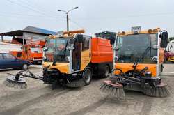 З 15 жовтня, на випадок різкого погіршення погодних умов, частина снігоприбиральної техніки автодорівців перейде на цілодобове чергування