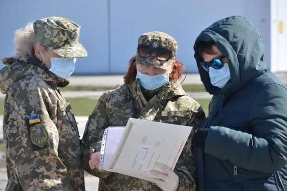 В українській армії за минулу добу коронавірус виявили ще у 76 військовослужбовців